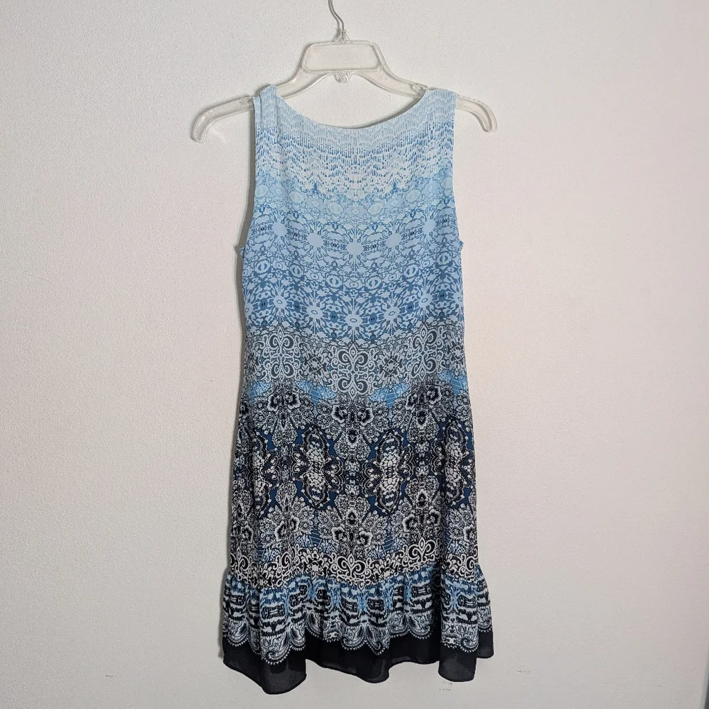 White House Black Market ode ombre
